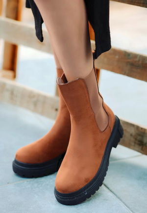 Derla Taba Suede Heeled Boots