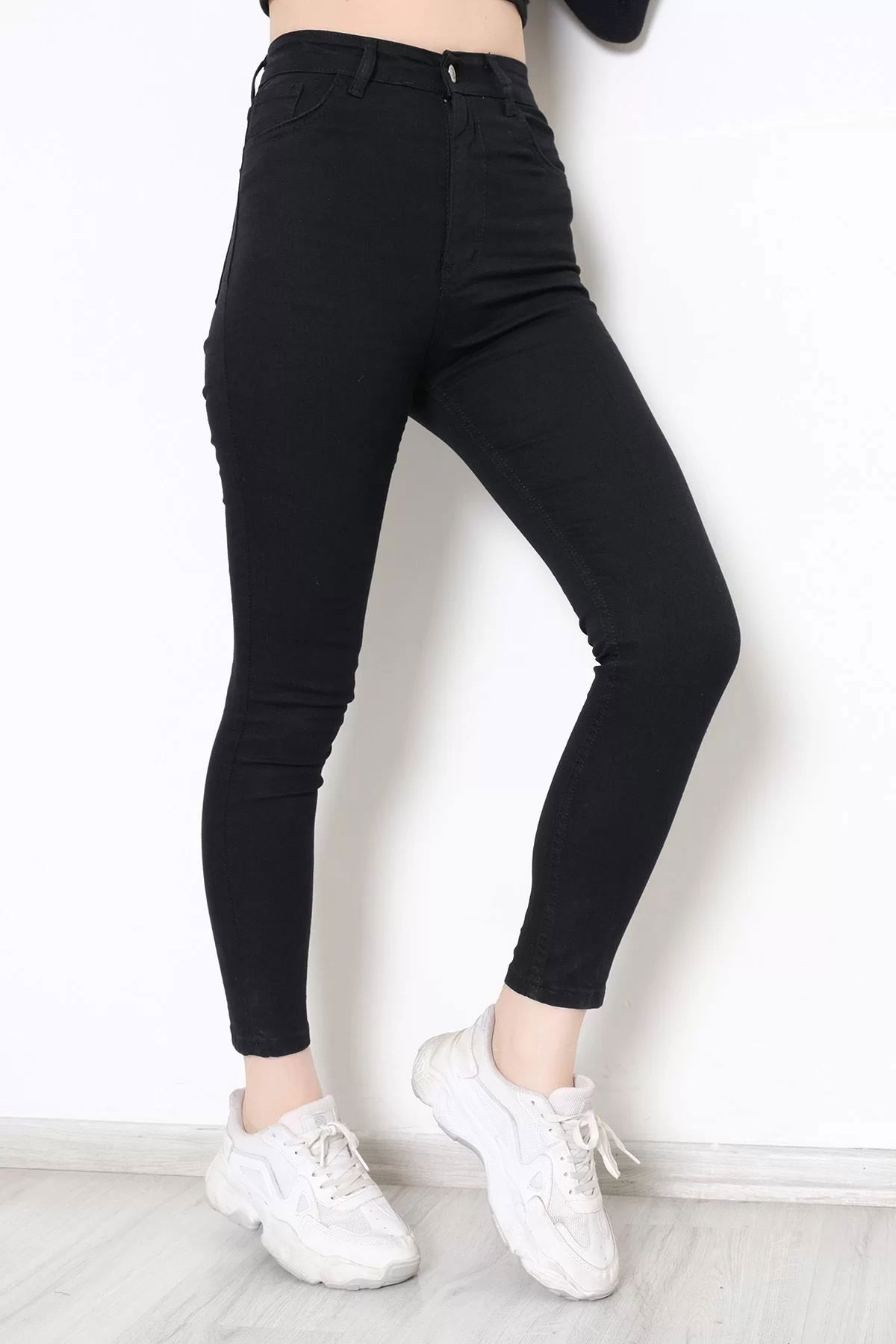 Narrow Leg Jeans Black - 10801.1431.