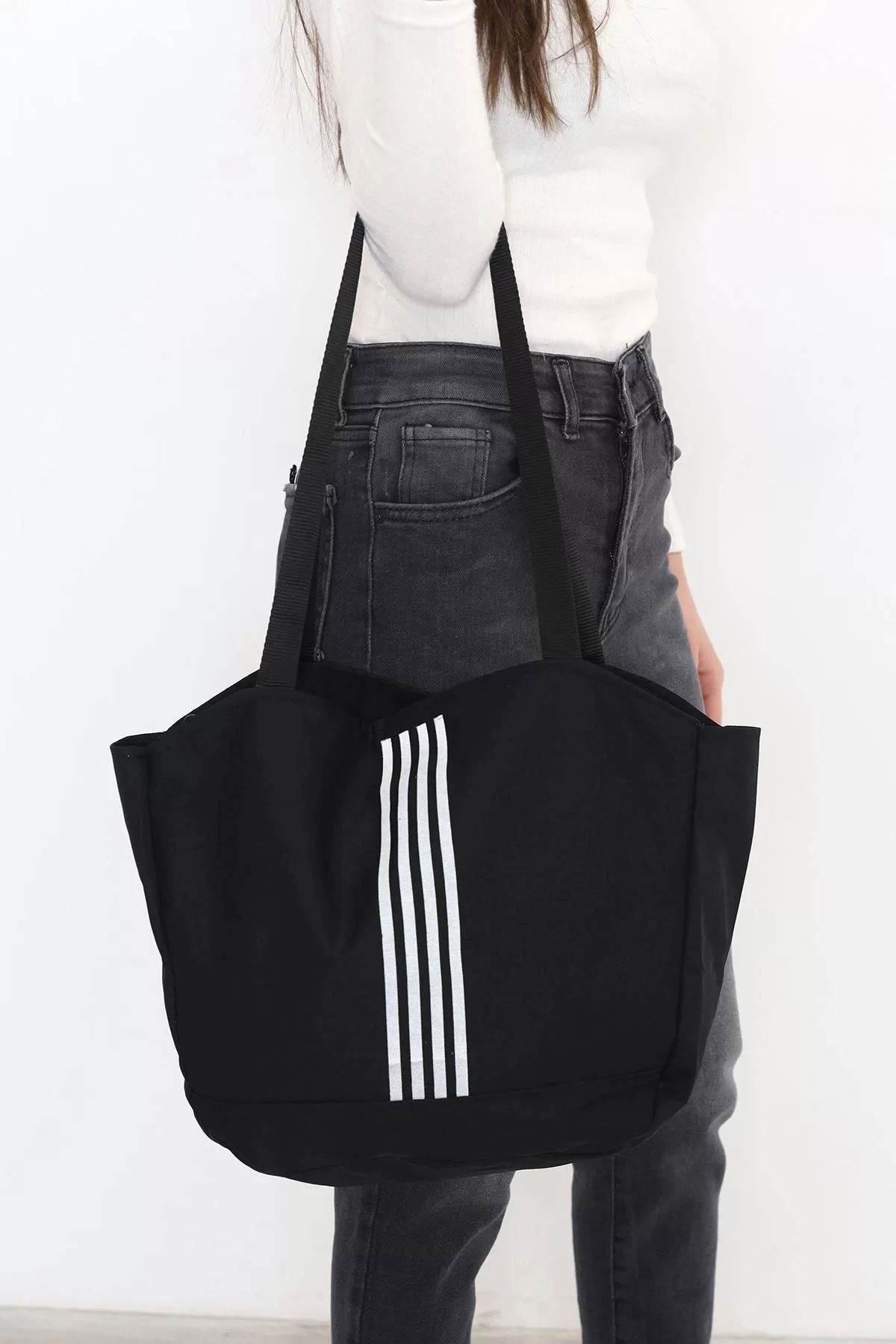 Large Bag with Shoulder Strap Black and White - 10511.1624.