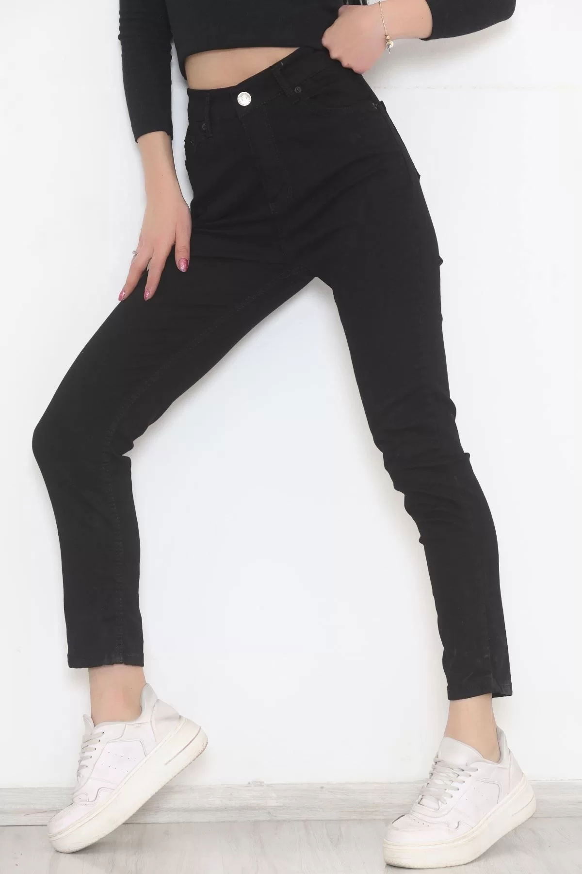 Narrow Leg Jeans Black - 11918.1431.