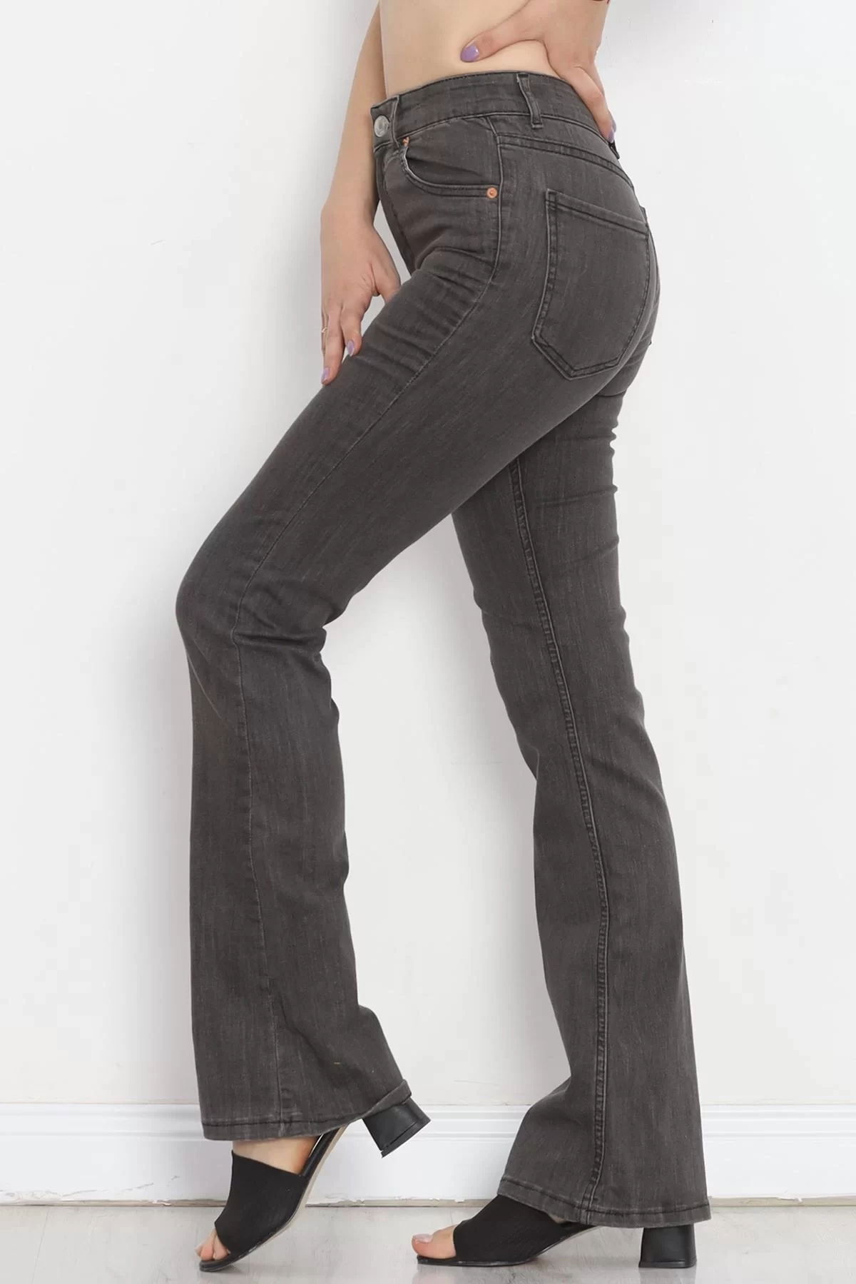 Flared Jeans Smoked2 - 18688.1431.