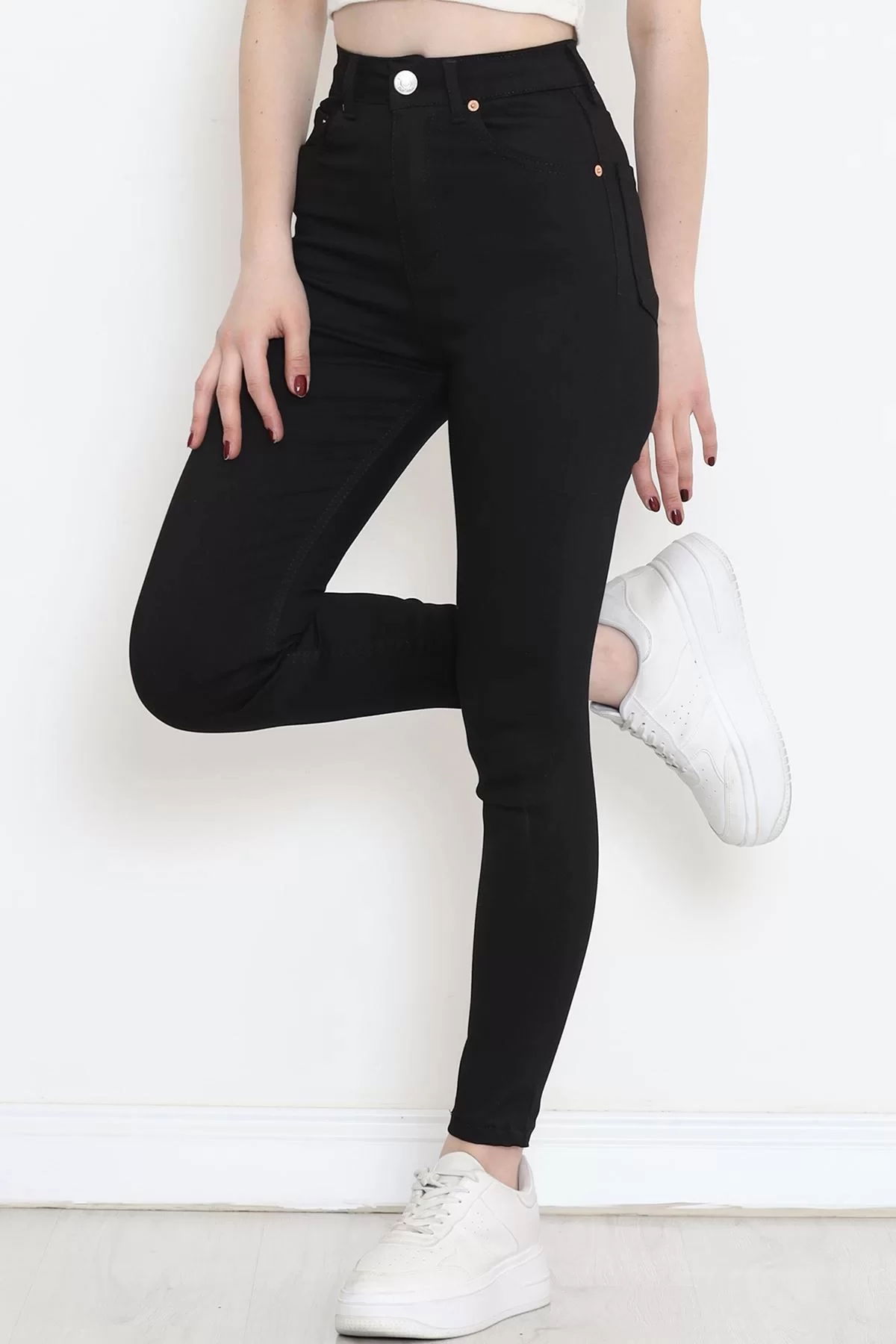 Narrow Leg Jeans Black - 18232.1431.