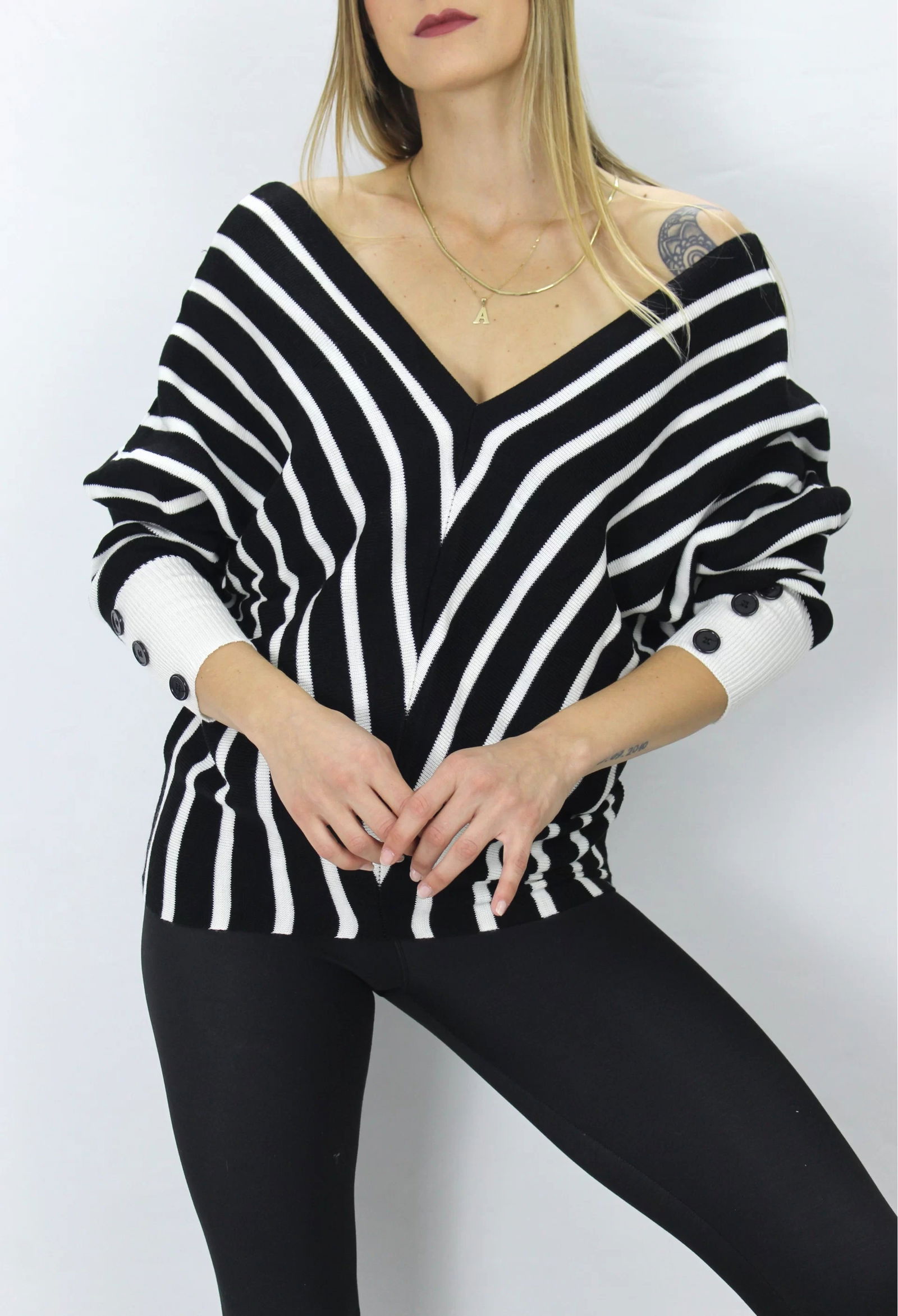 Front Back V-Neck Striped Sweater Black and White - 1197.95