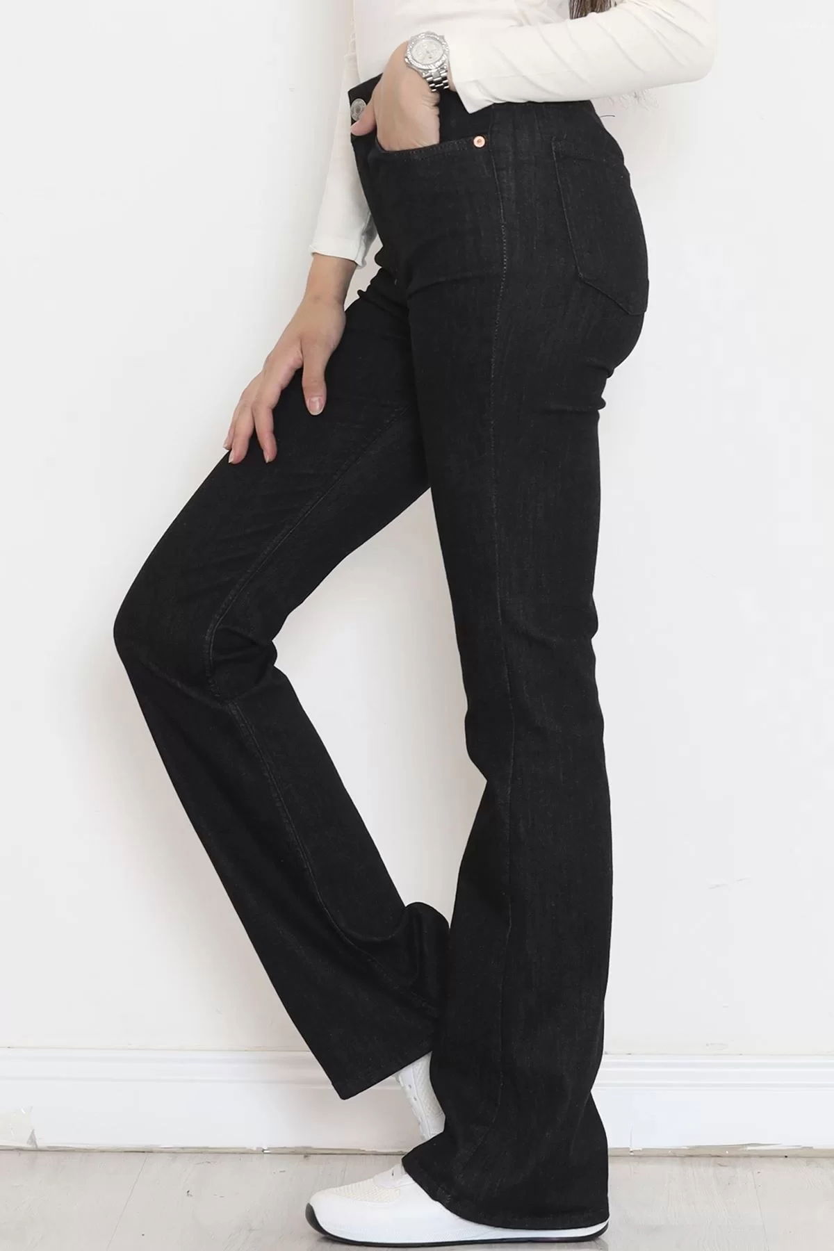 Flared Jeans Black1 - 18688.1431.