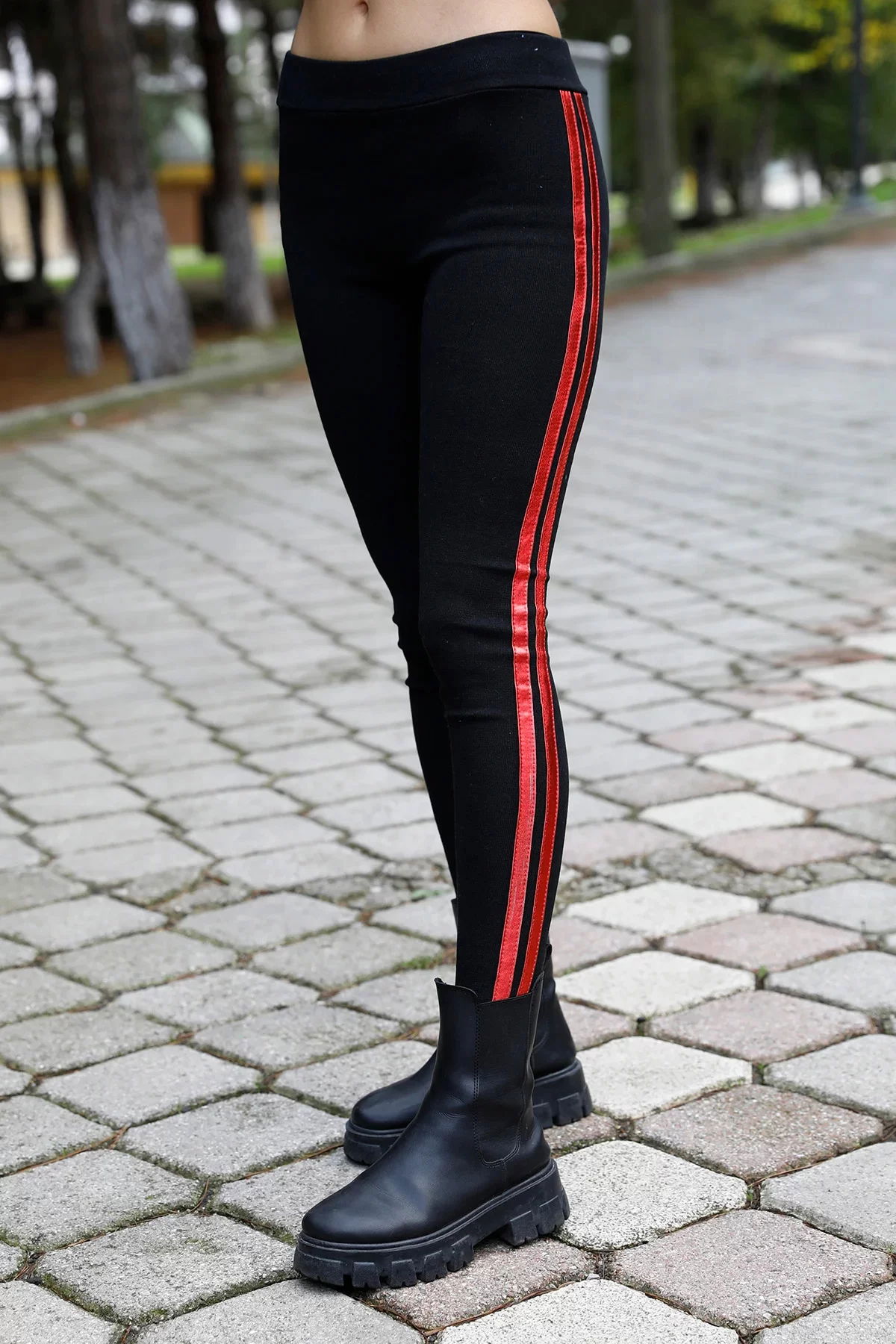 Side Double Stripe Ribbed Leggings Black - P-020258