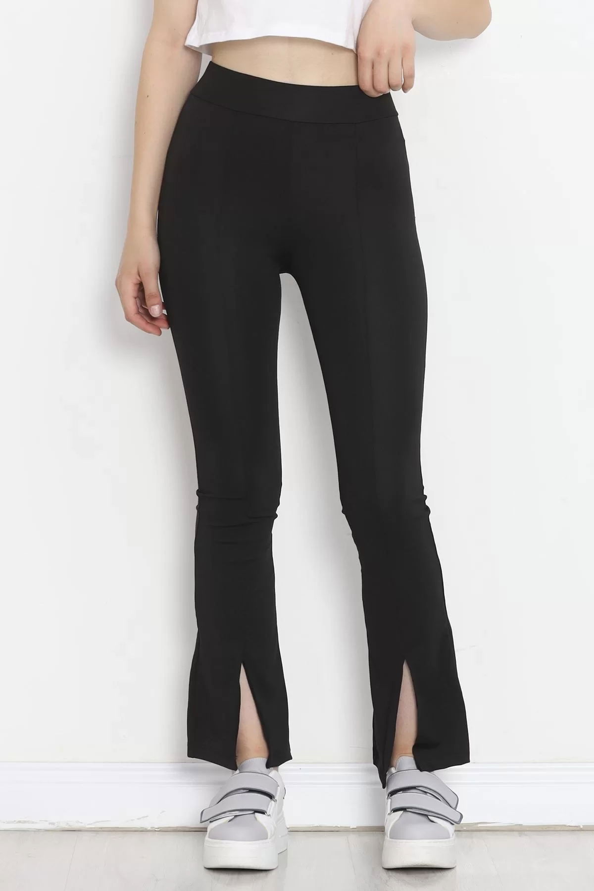 Flared Leggings with Front Slits Black - 16808.1098.