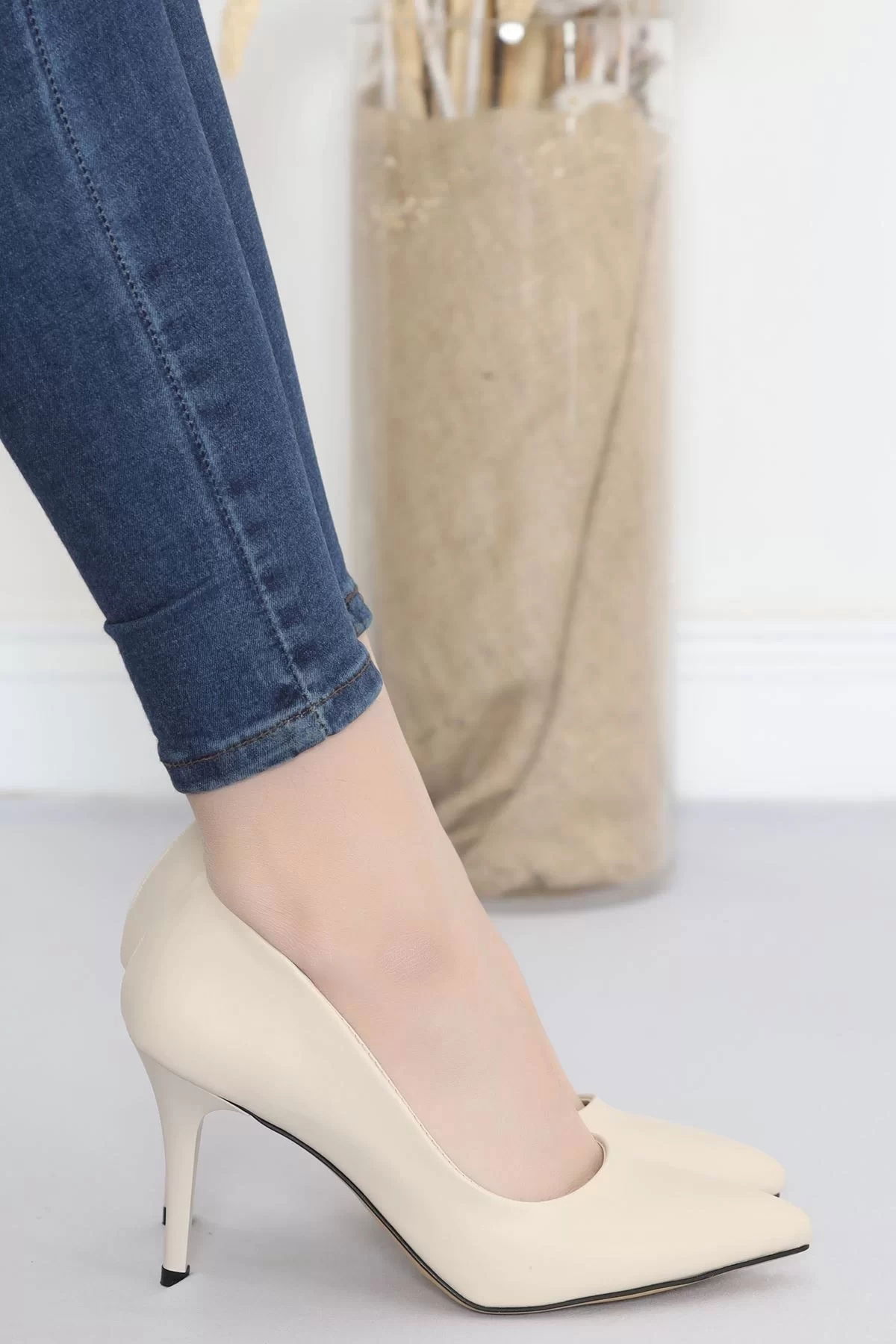 8 Cm Heeled Shoes Beige - 17347.264.