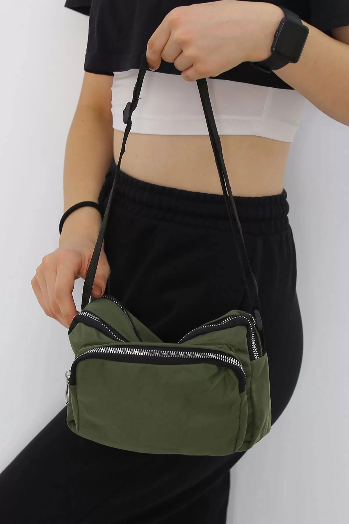 Cross Bag Khaki - 10070.1624.