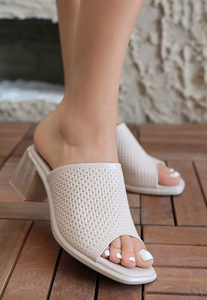 Zanna Beige Skin Heeled Slippers