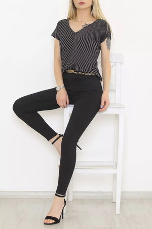 Front Back V-Neck T-Shirt Black - 2111.555.