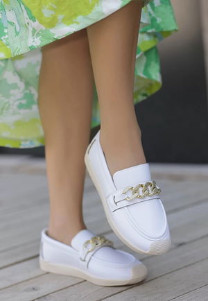 Giwa White Skin Babet Shoes