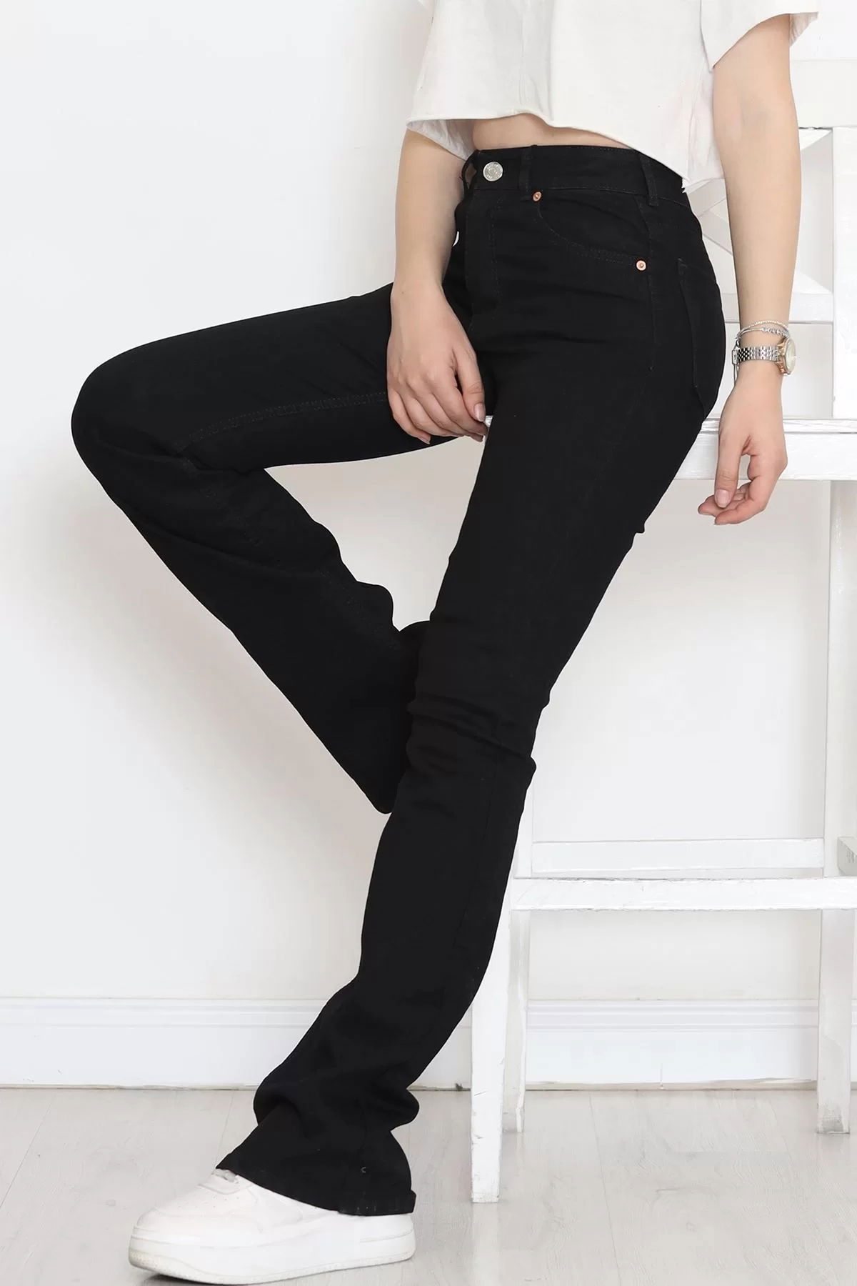 Flared Jeans Black1 - 18201.1431.