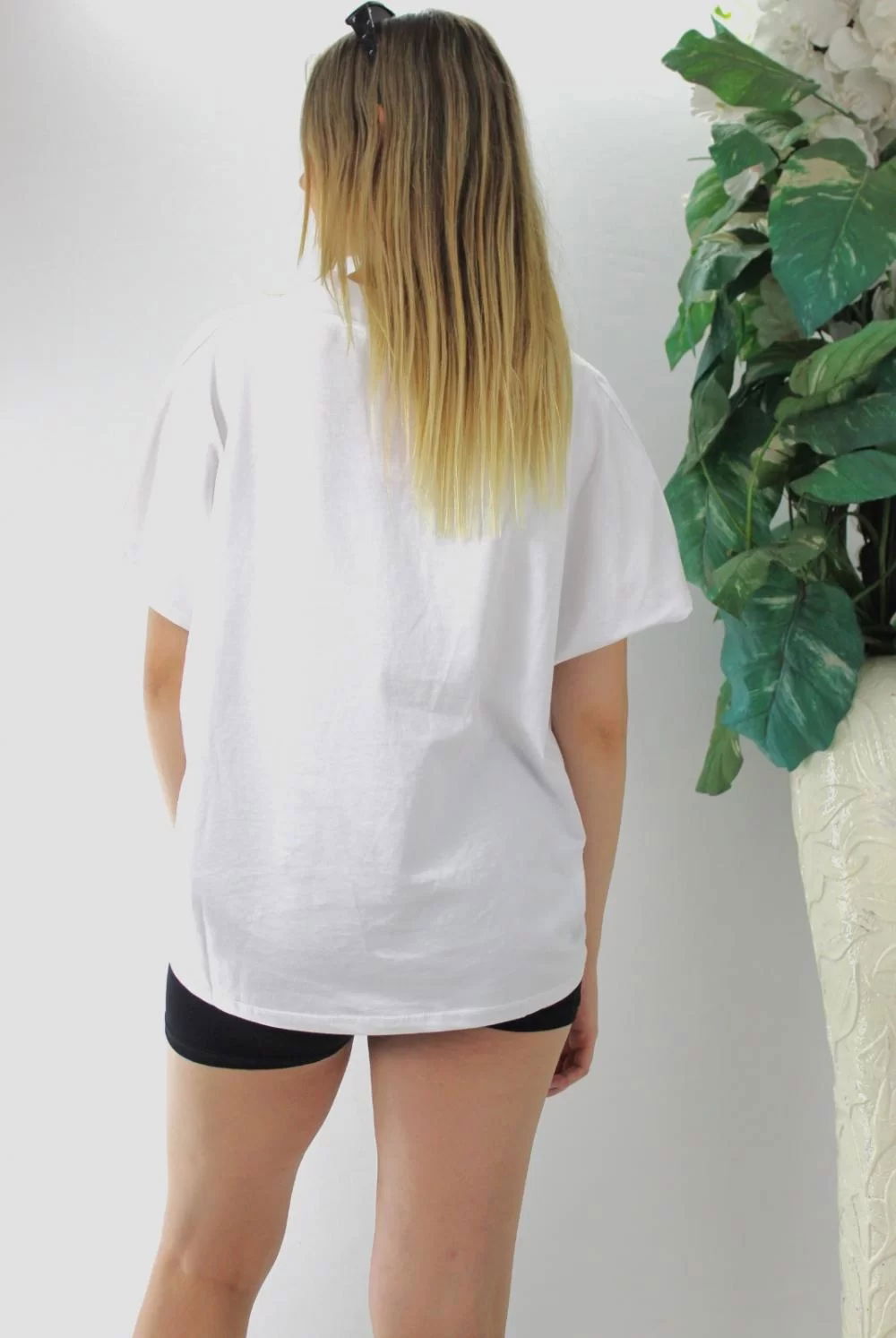 Wide V-Neck T-Shirt White - 1090.35