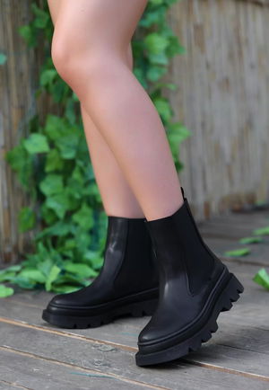 Bluen Black Skin Boots