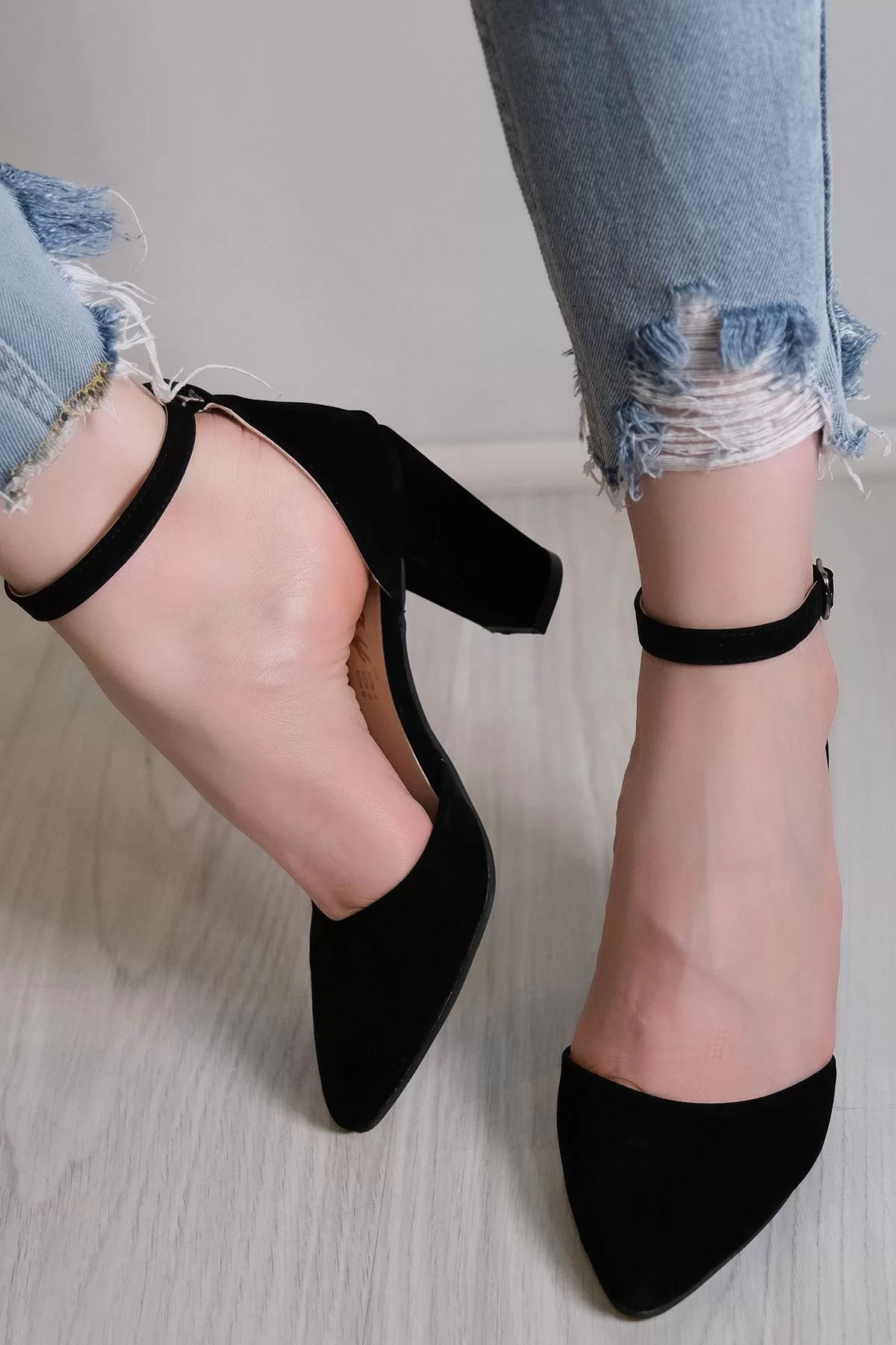 7 Cm Heeled Shoes Suede Black - 5178.264.