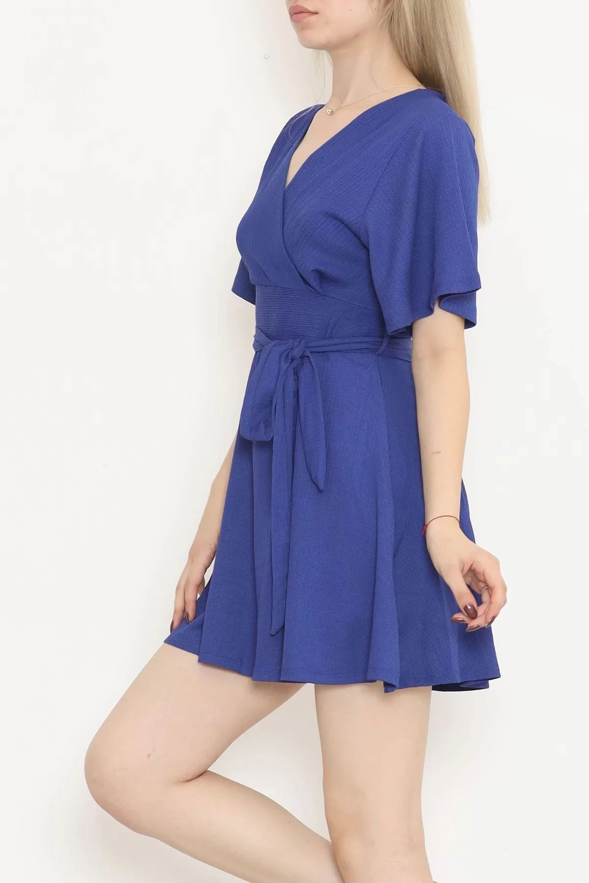 Zippered Belted Dress Saks - 948.1247.