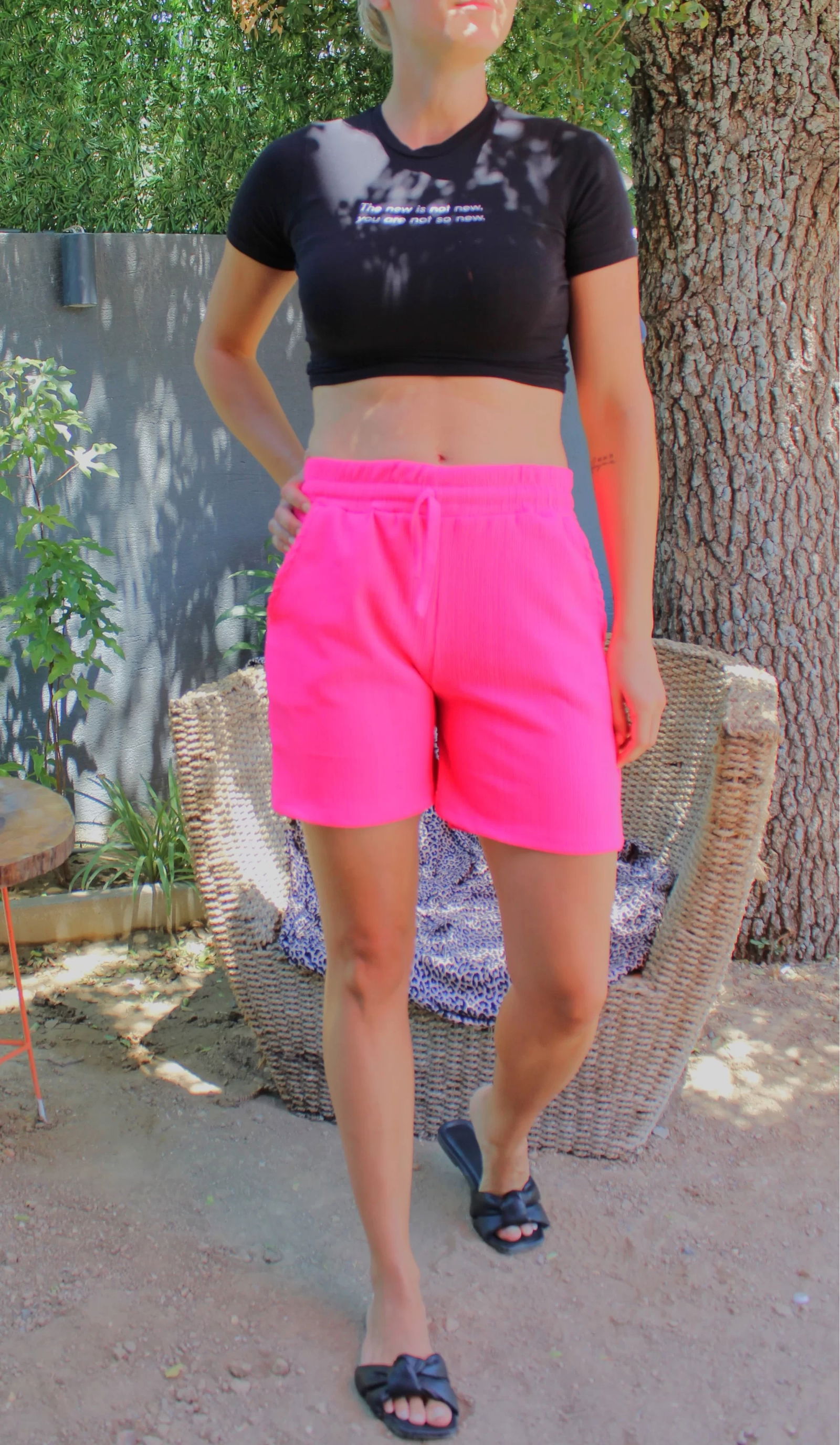 Crinkle Shorts Fuchsia with Elastic Waist - 145.580