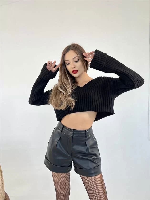 3921 Sweater V-Neck Crop-black