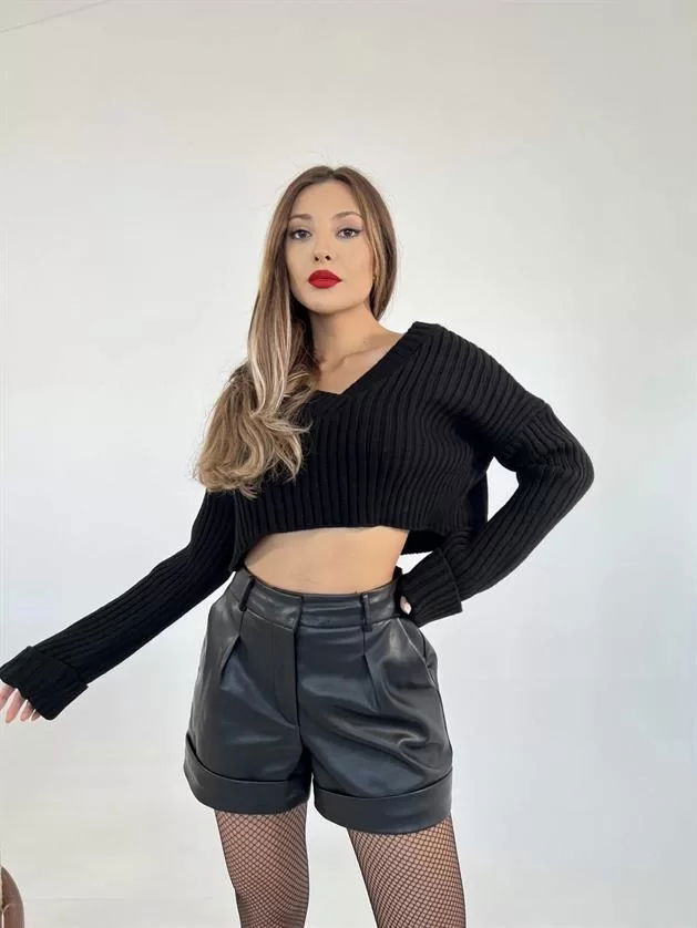 3921 Sweater V-Neck Crop-black