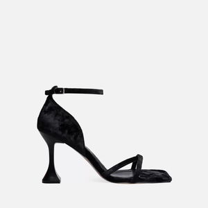 Woone Black Velvet Heeled Shoes