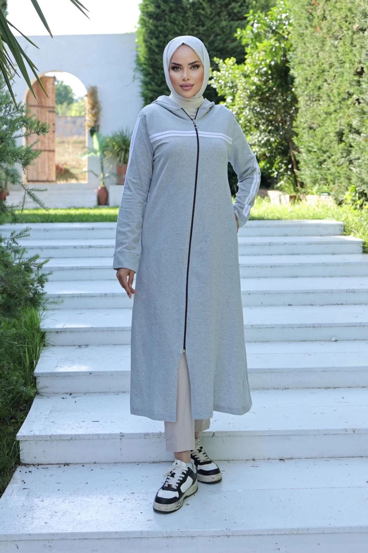 Striped Abaya Gray - 20339.1778.