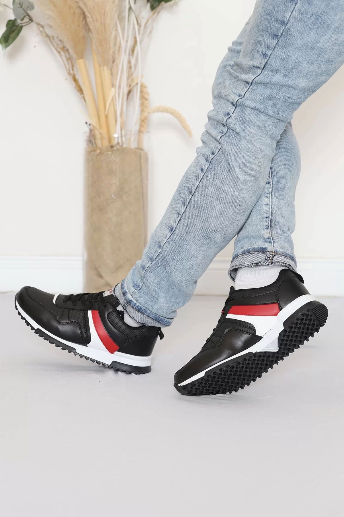 Men's Sneakers BlackRed - 18518.264.