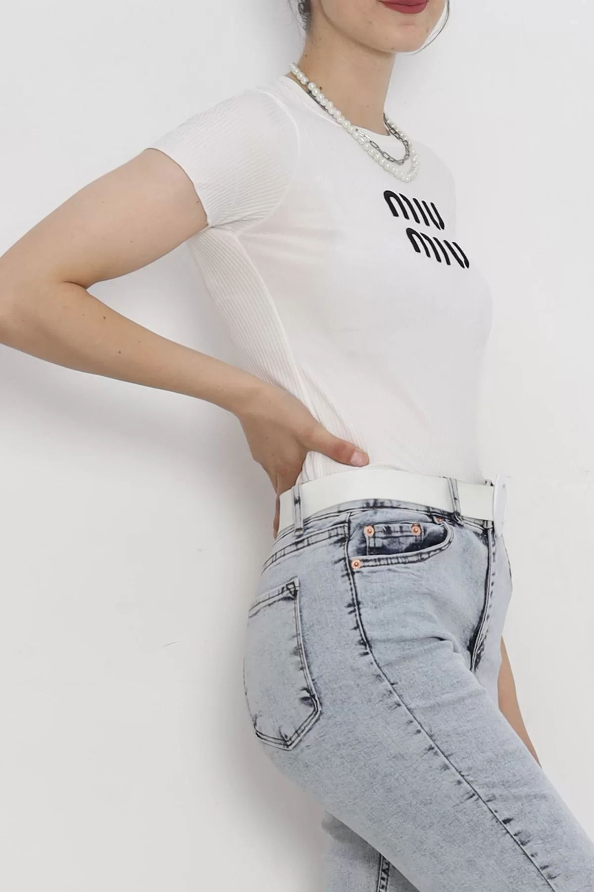 Embroidered Crop T-shirt Off-White - 18886.1247.