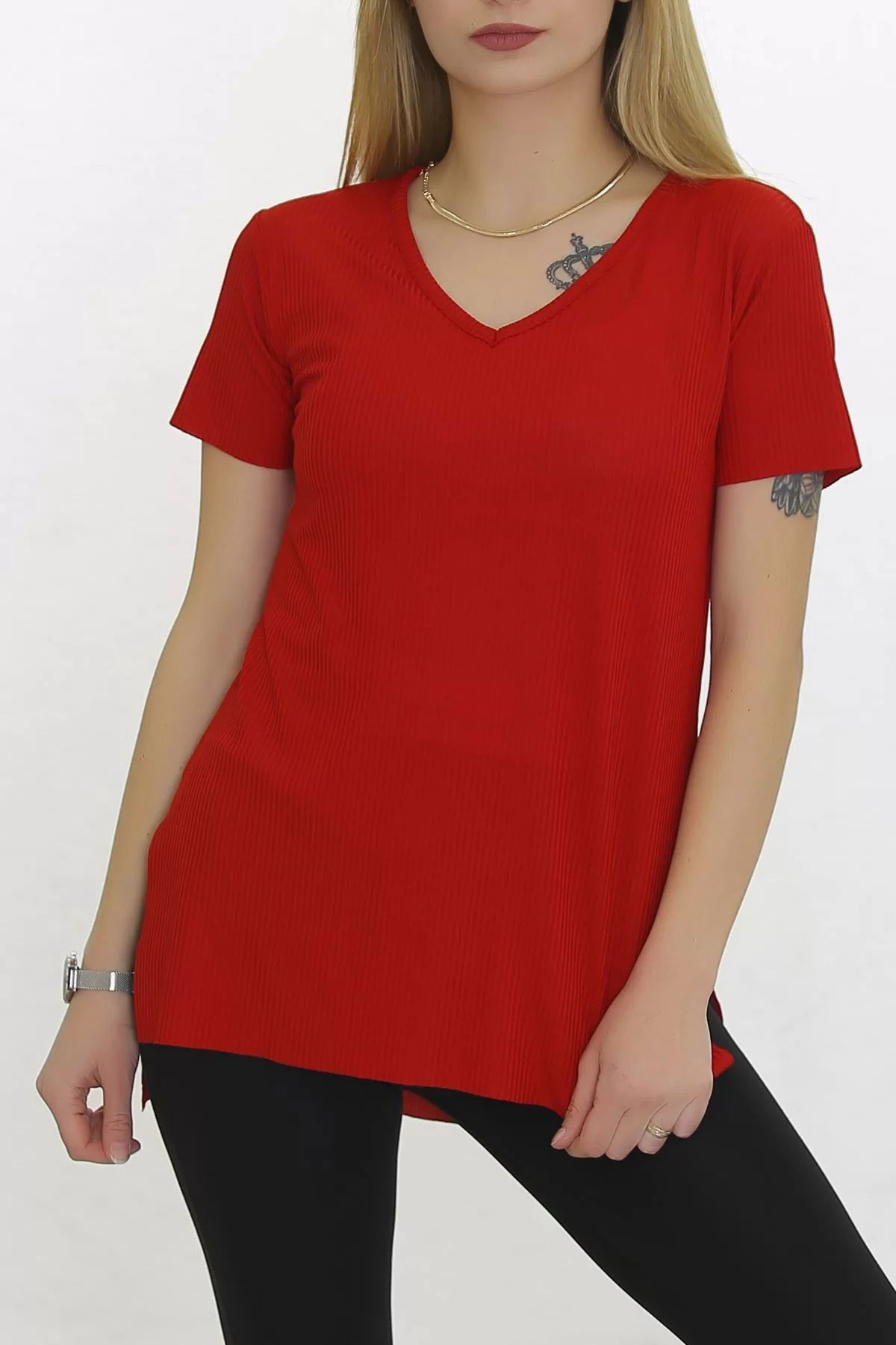 V-Neck T-Shirt with Slits Red - 1998.555.