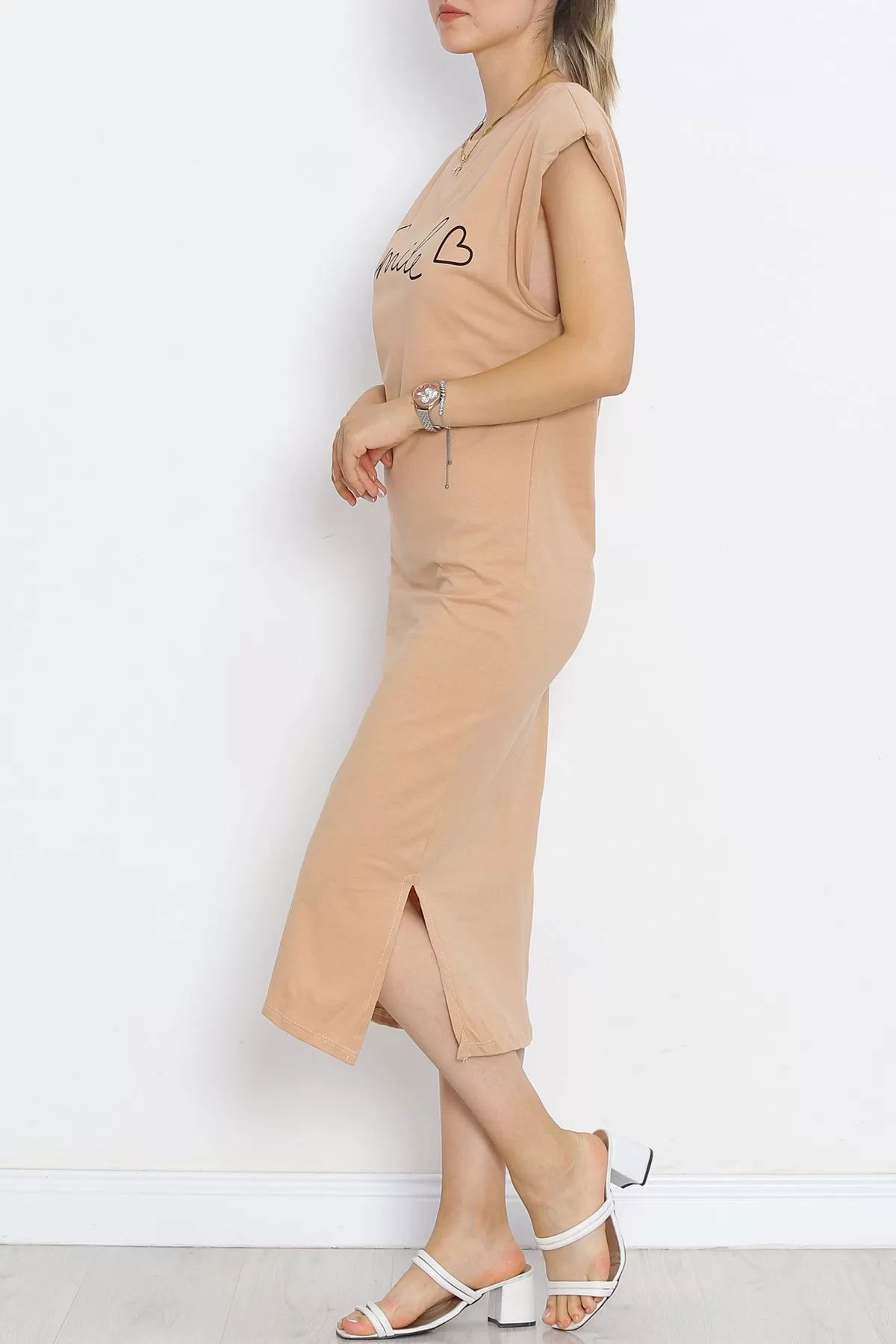 Wadded jersey dress in milky brown - 15870.1567.