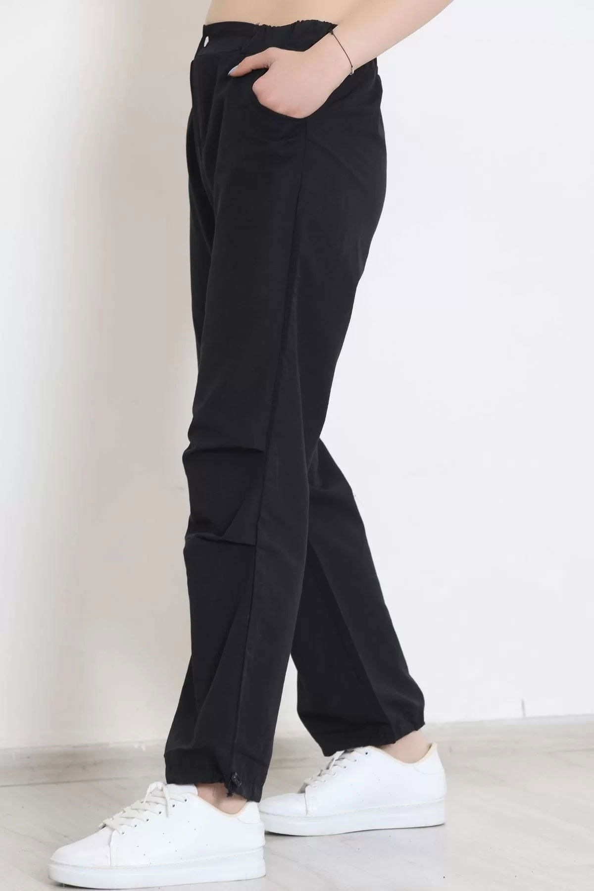 Parachute Fabric Pants Black - 609.1247.