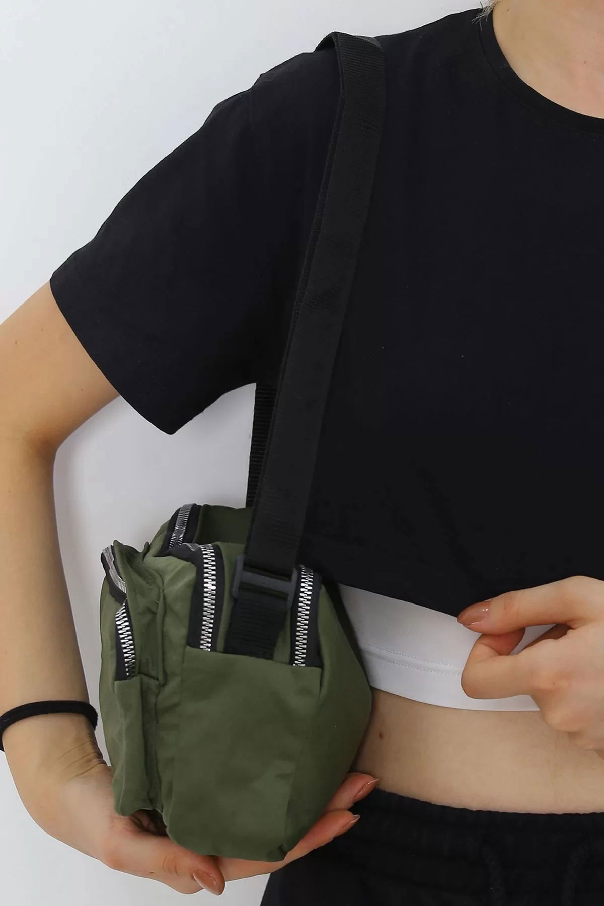 Cross Bag Khaki - 10070.1624.