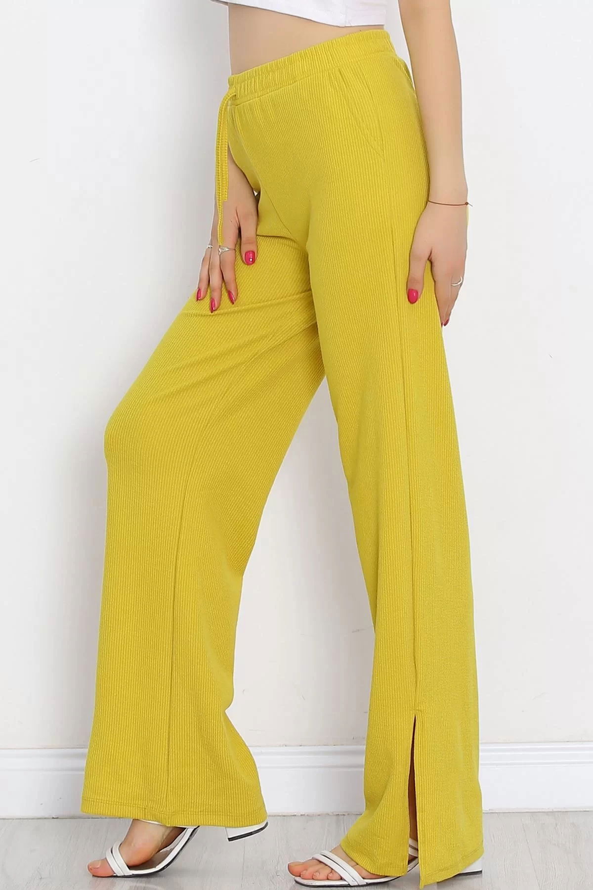 Pants with Cuff Slits Oil Green - 250.1247.