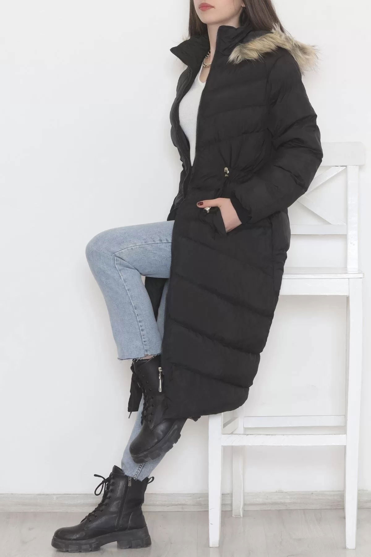 Jesica Coat with Fur Hood Black - 1780.1555.