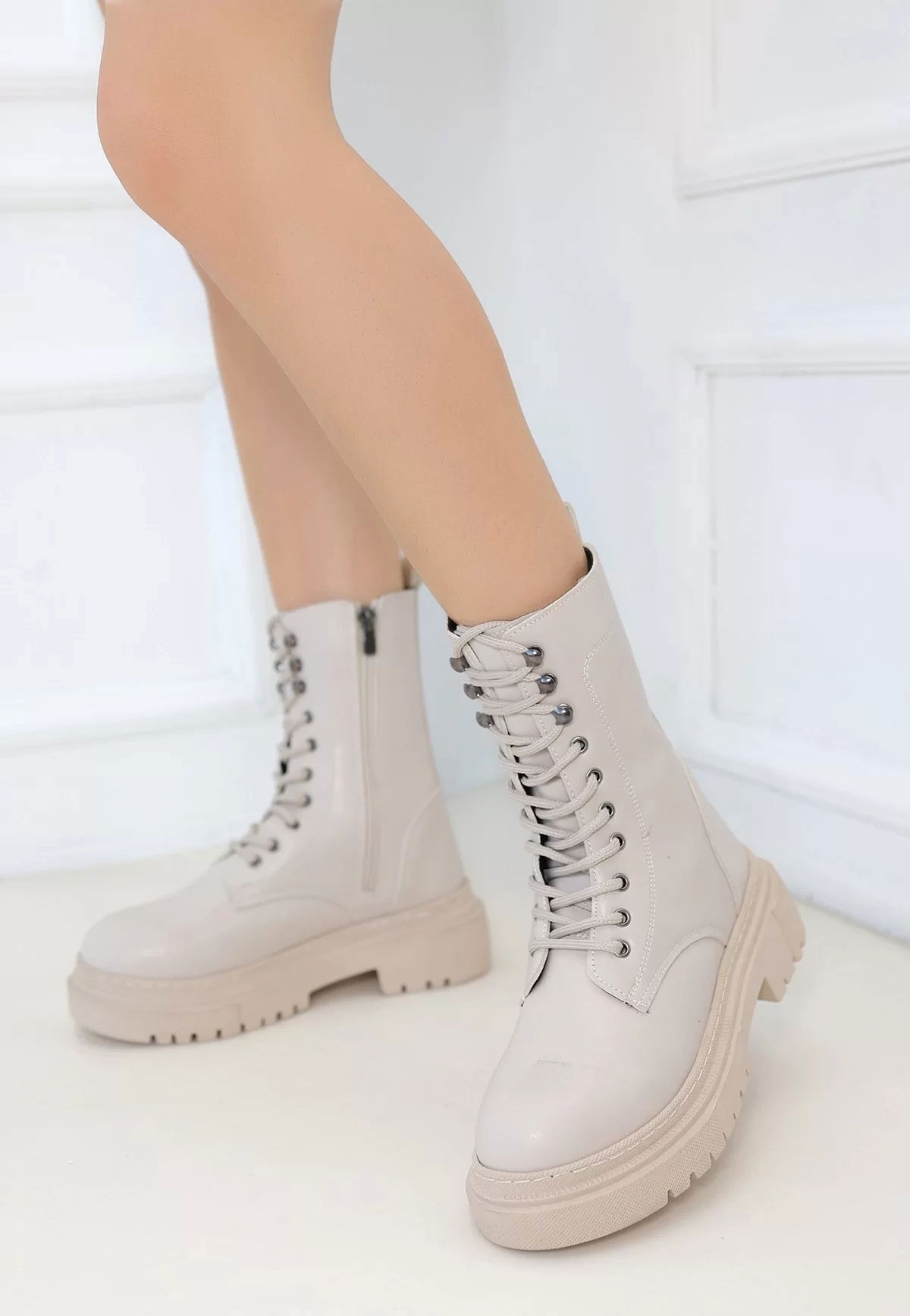 Caxa Beige Skin Lace-up Boots