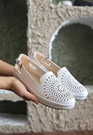 Meore White Skin Babette Shoes