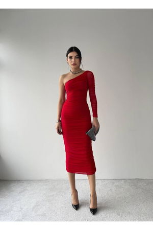 ONE SLEEVE DRAPED RED DRESS OF COLOR