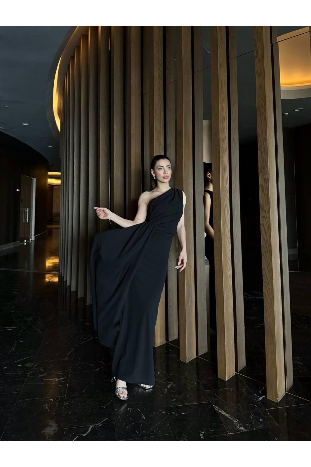 Adel One Shoulder Long Elegant Dress Black