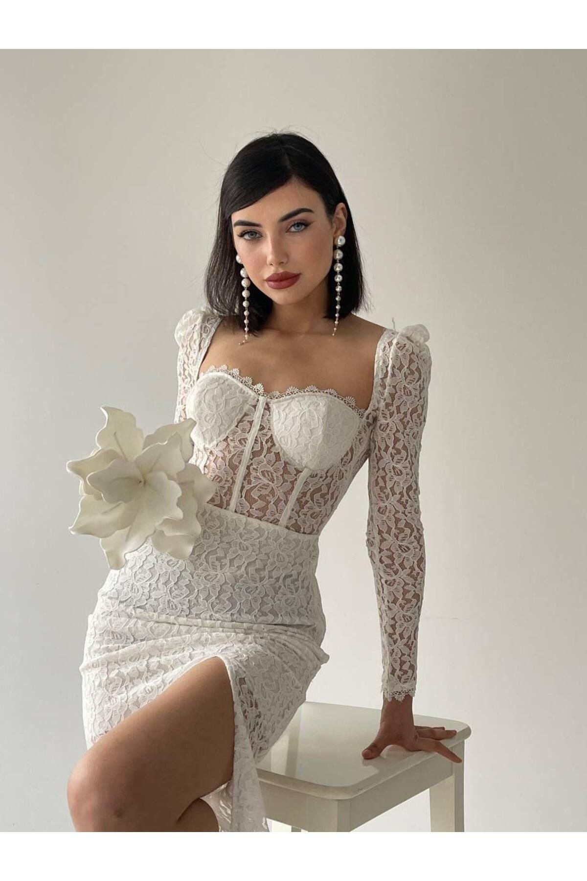 Iris Midi Glooped Lace Dress with Slits White