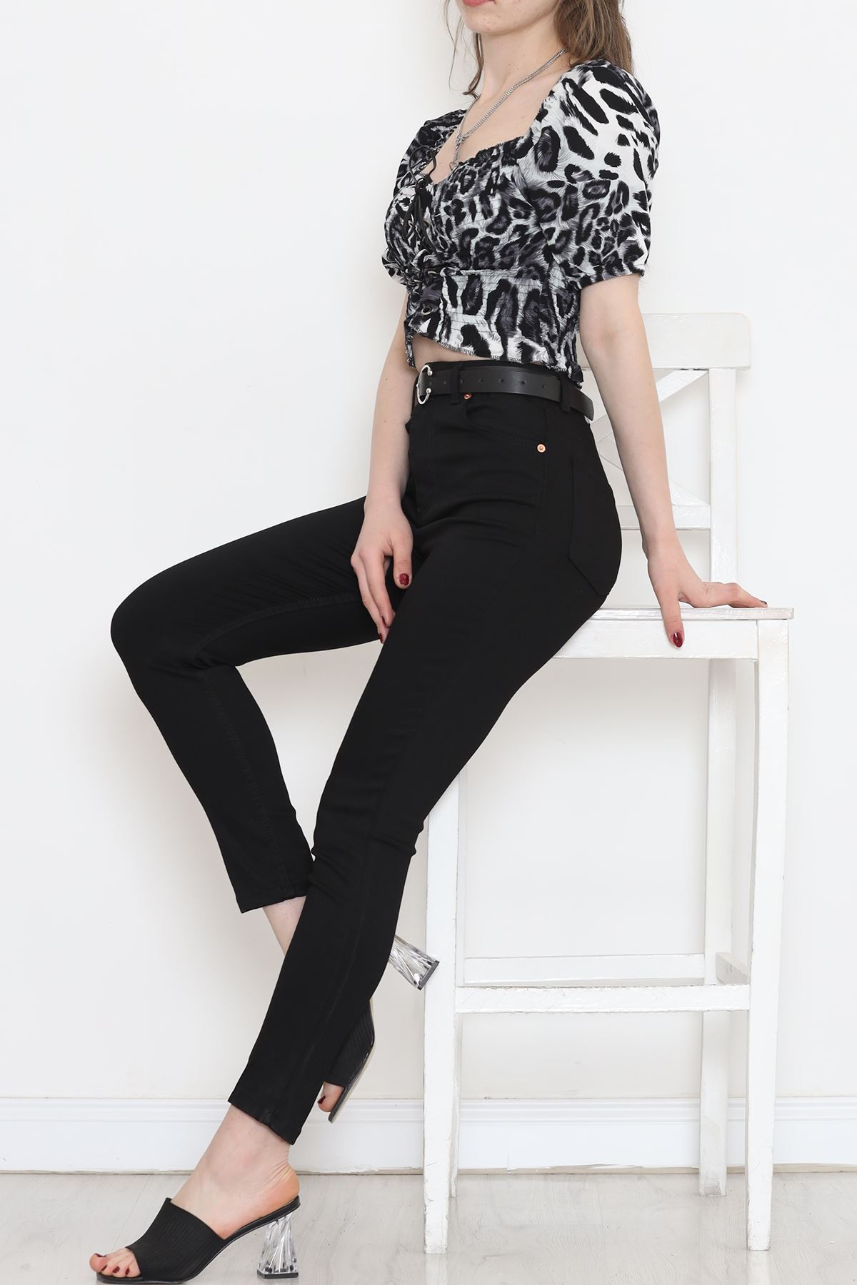 Narrow Leg Lycra Jeans Black1 - 18221.1431.