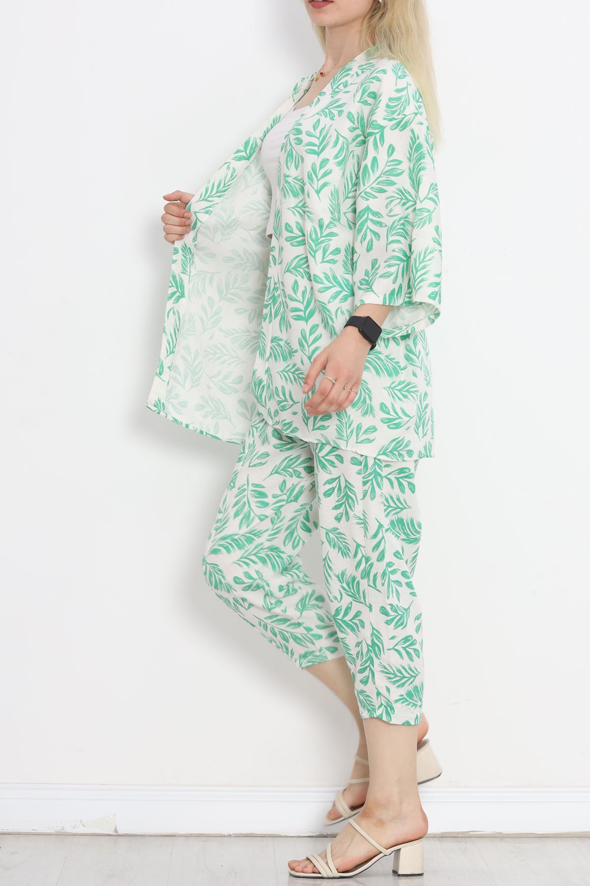 Kimono Suit in Green - 152342.701.