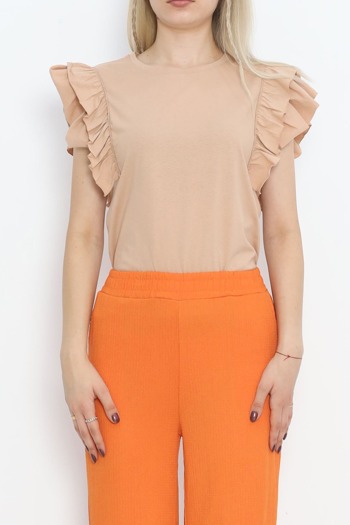 T-shirt with ruffled sleeves Biscuit - 15876.1567.