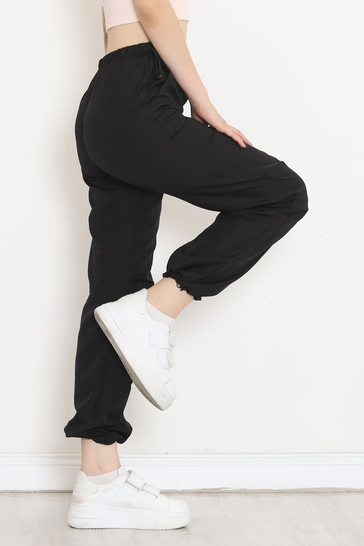 Parachute Fabric Pants Black - 609.1247.