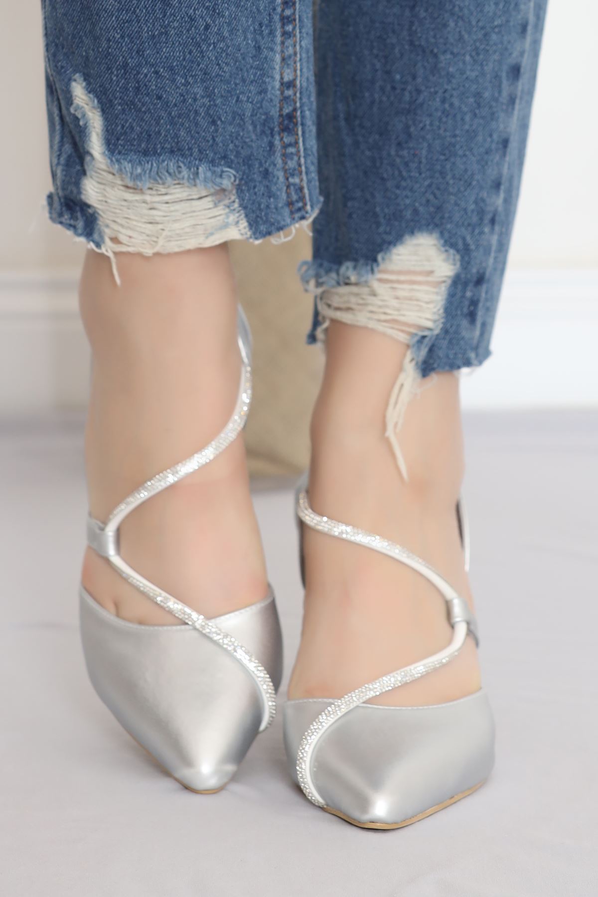 Stone Detail 7 Cm Heeled Shoes Silver - 18207.264.