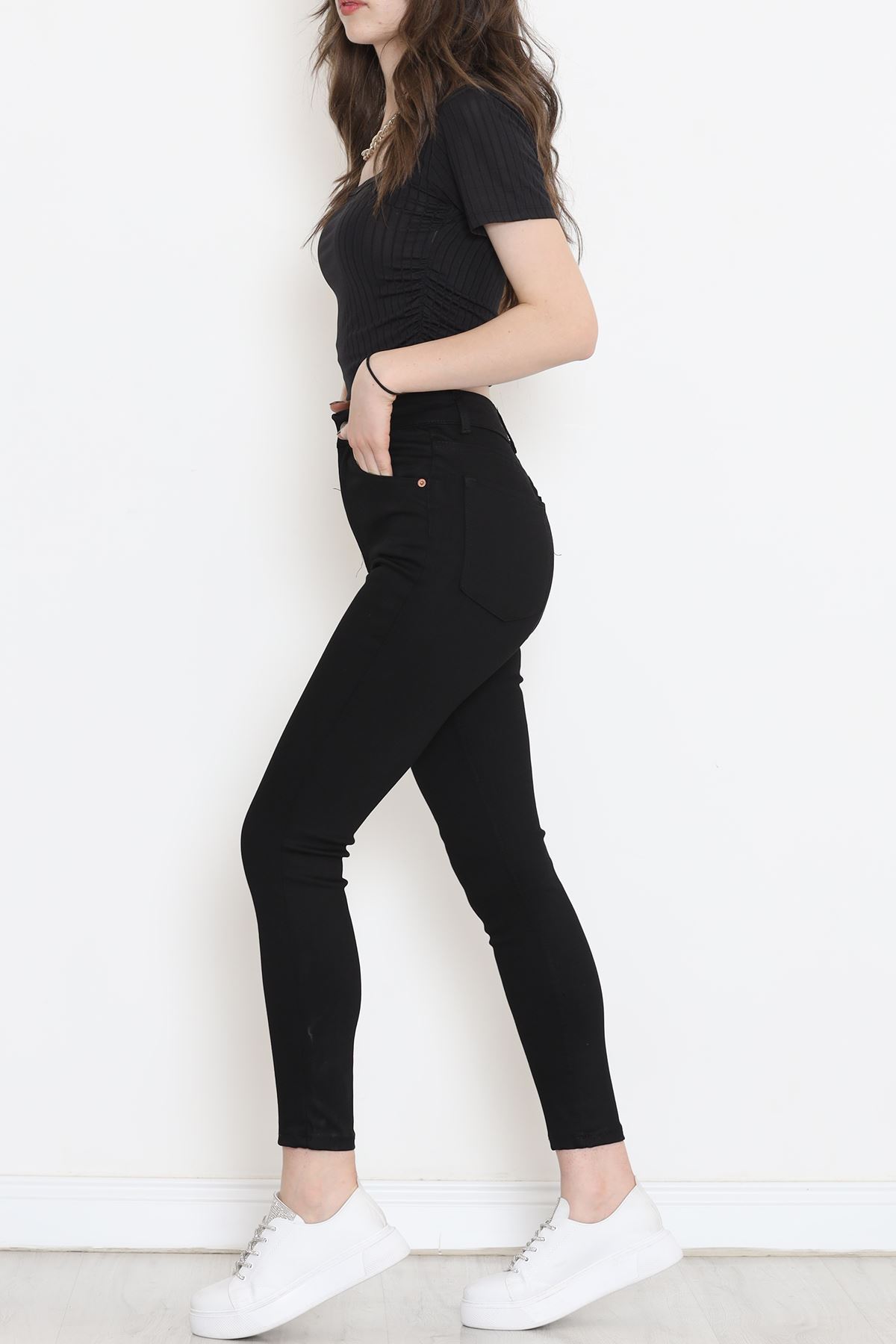 Narrow Leg Jeans Black - 18223.1431.