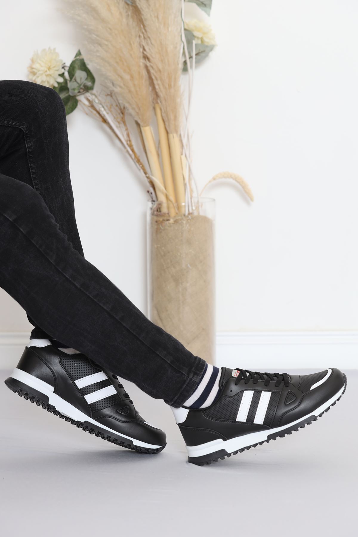 Men's Sneakers Black - 18519.264.