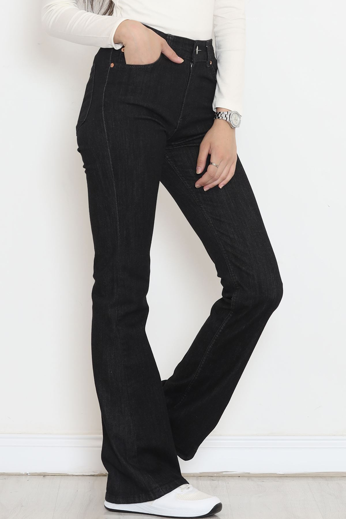 Flared Jeans Black1 - 18688.1431.