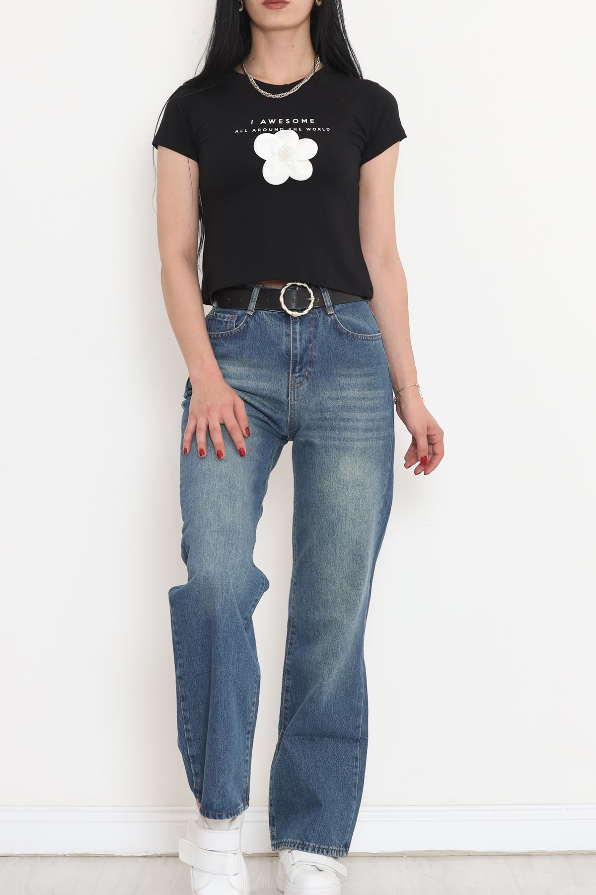 Printed Flower Detailed T-shirt Black - 16605.514.