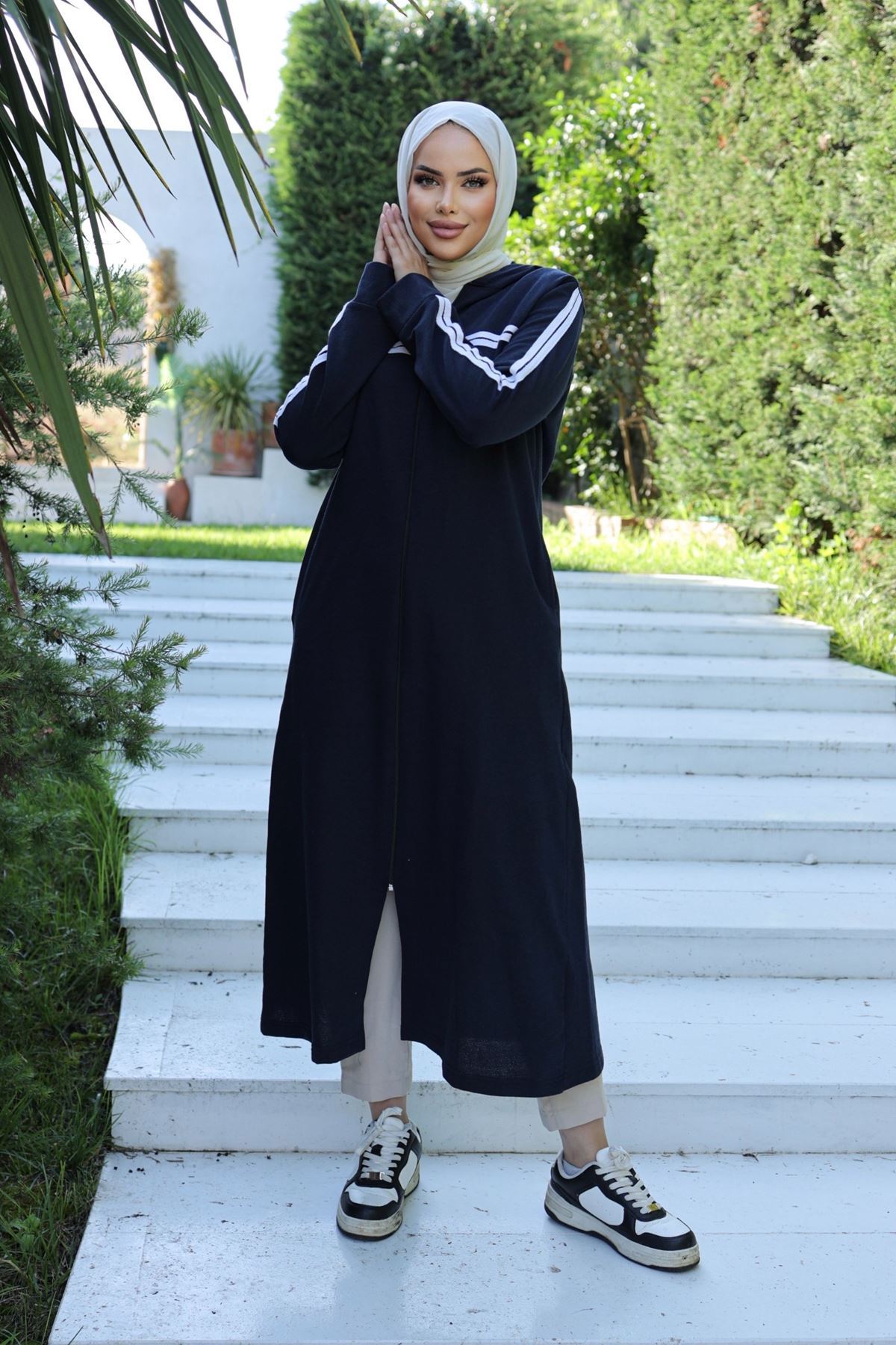 Striped Abaya Navy Blue - 20339.1778.