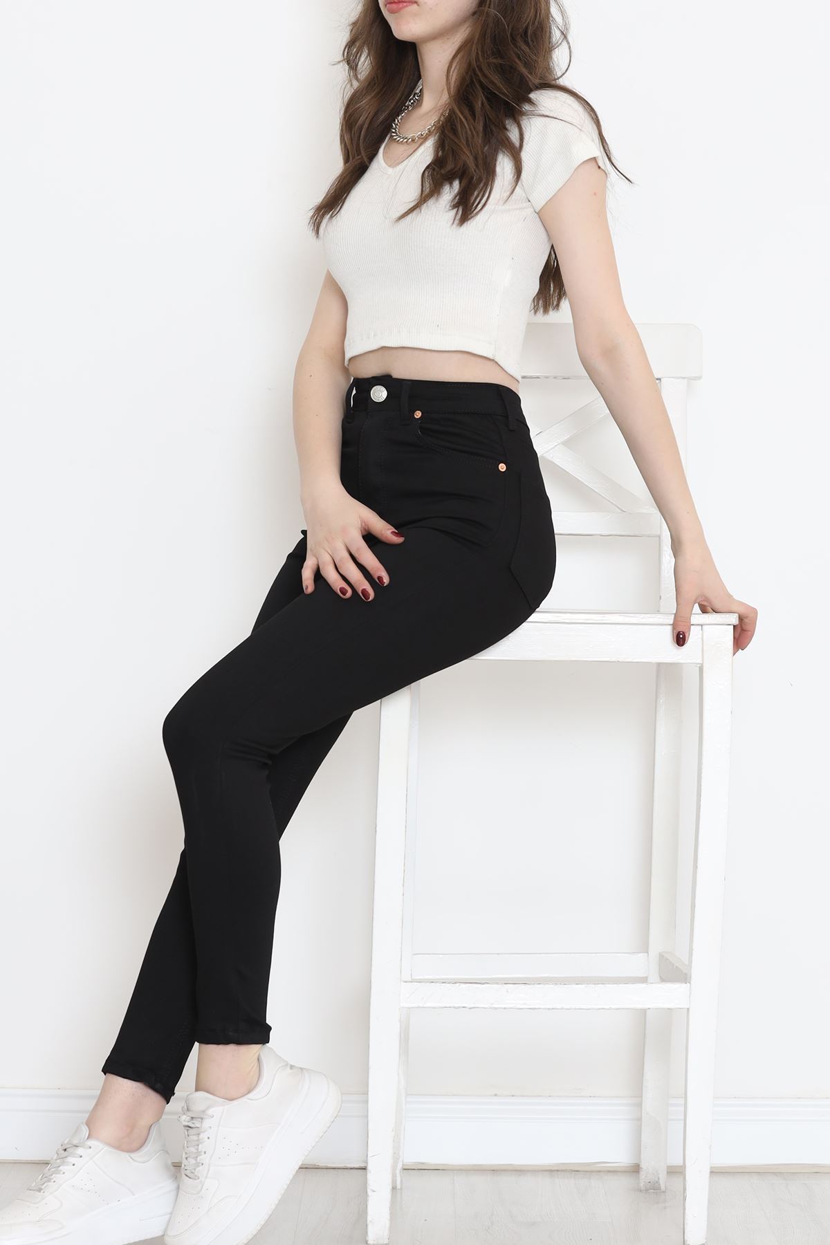 Narrow Leg Jeans Black - 18232.1431.