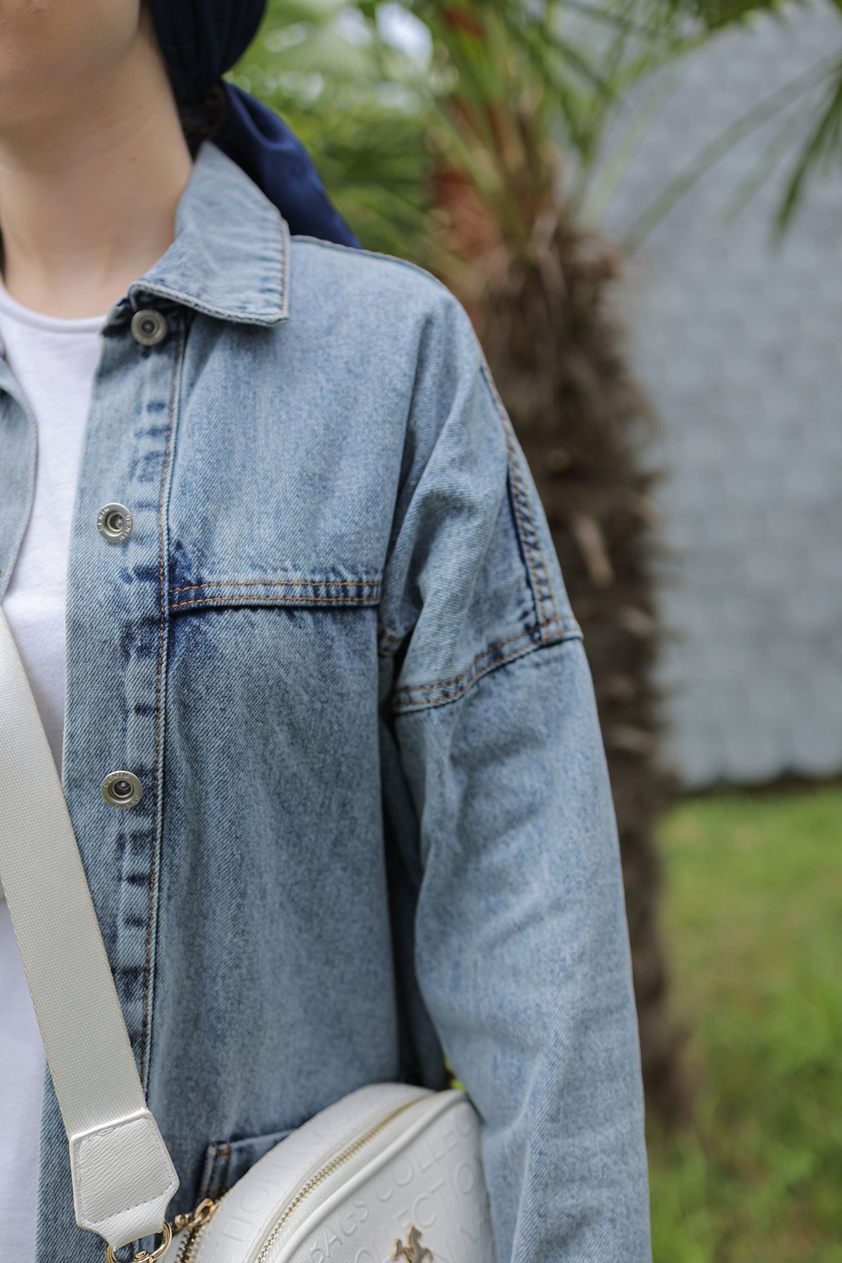 Jeans Jacket with Front Pocket Light Blue - 16696.1778.